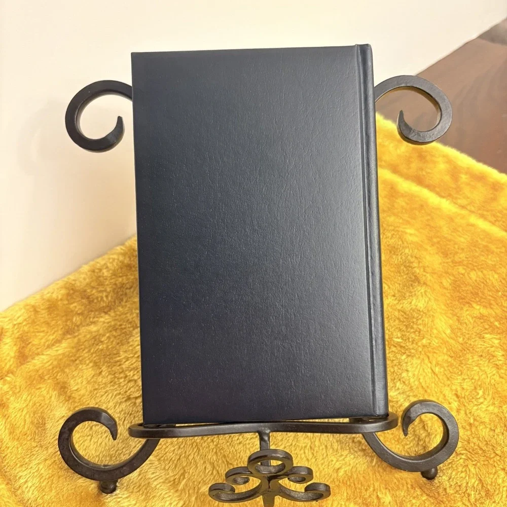 Agatha Christie Secret of Chimneys 1987 HC Faux Leather Mystery‎ Bantam